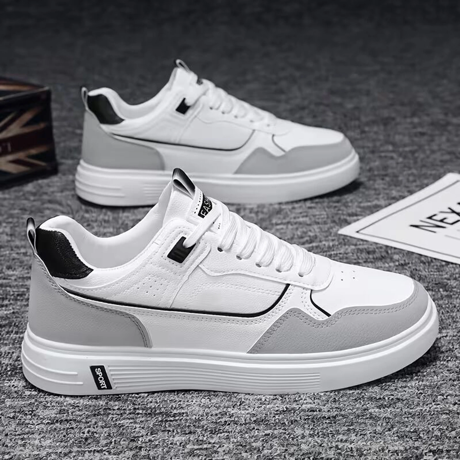 Men's Casual Sneakers