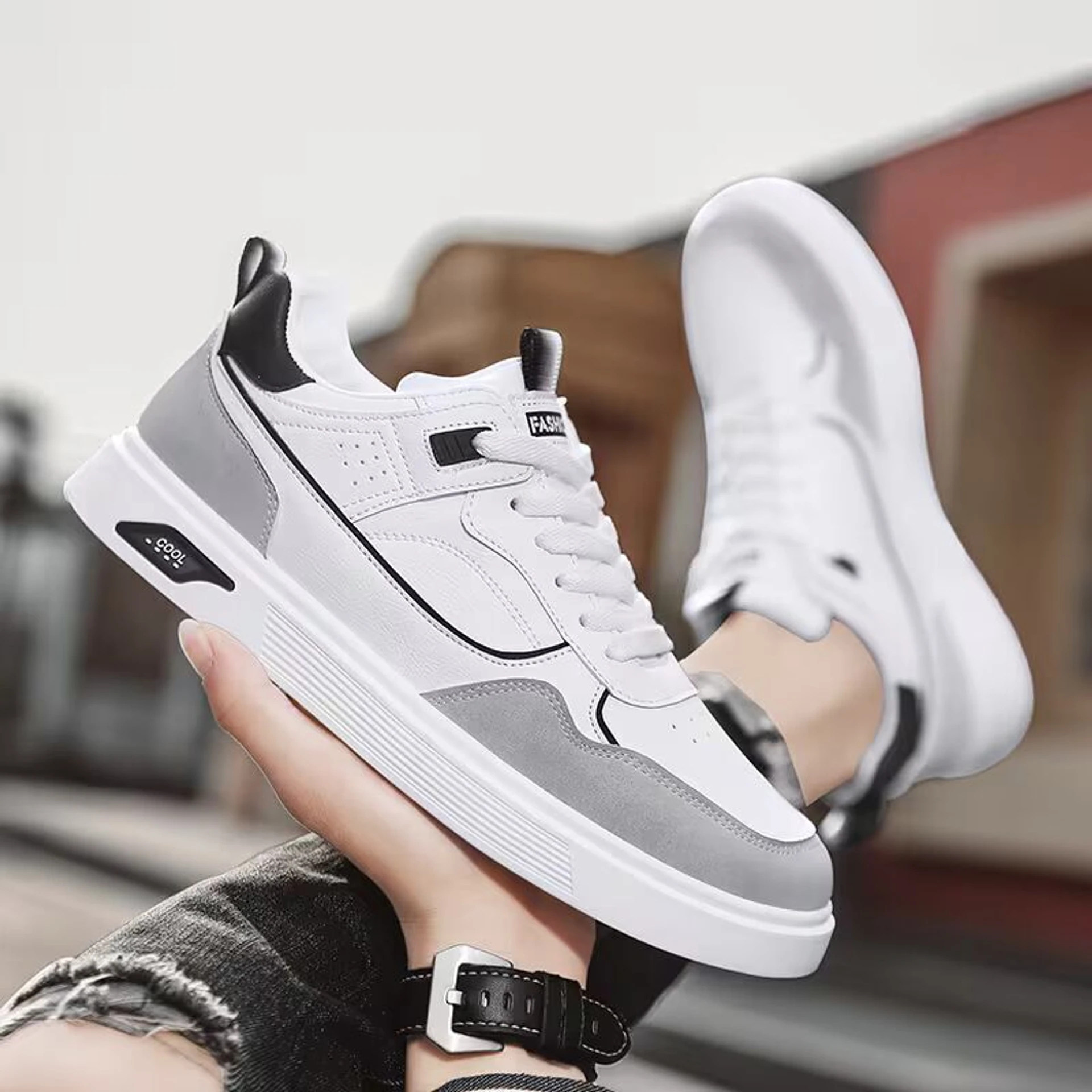 Men's Casual Sneakers